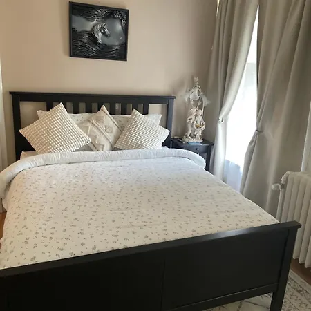 Apartman Bedroom With Extension On Veranda *